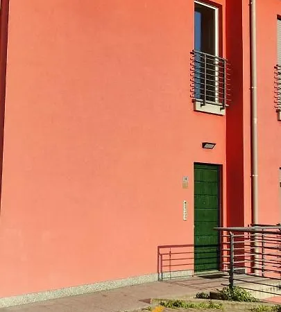 Casa La Rosa - Waterfront Апартаменты *