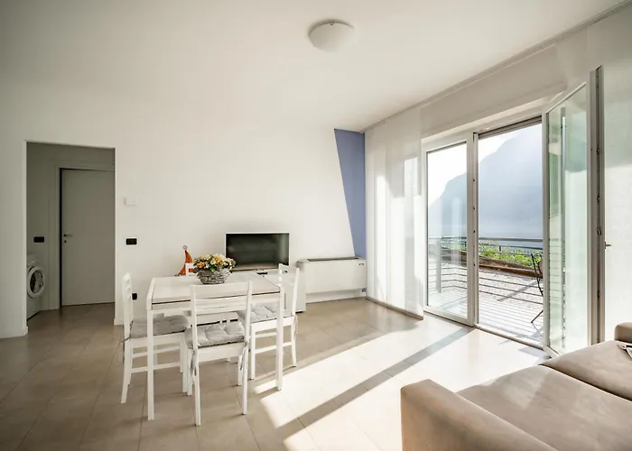 Casa La Rosa Wonderful View * Abbadia Lariana